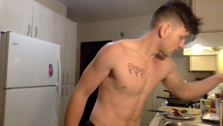 sexylax69  27-04-2022